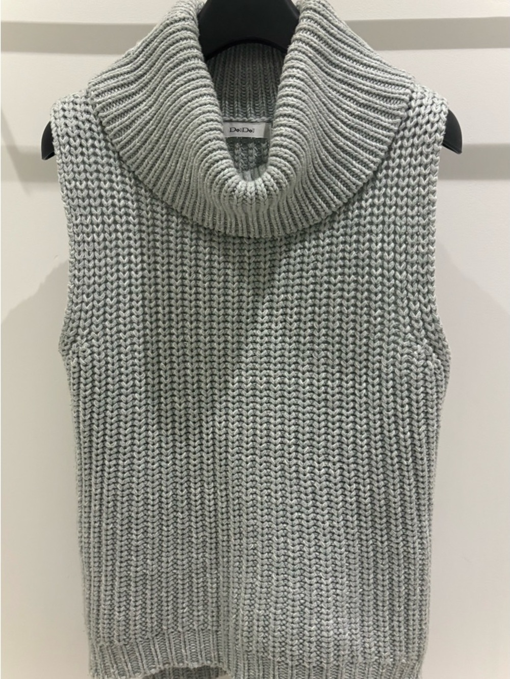 DouDou Light Blue Sleeveless Turtleneck Knit – One Size (Fits Like US Small)